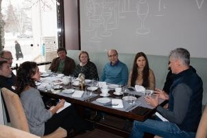 Платонов, Шкуренко, Вирже и другие: час за некруглым столом