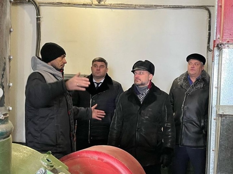 От «Зернышка» к «Ривьере»: Геннадий Долматов проверил состояние дел в Усть-Заостровке