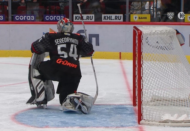 Победив во втором овертайме, «Нефтехимик» сравнял счет в серии с «Авангардом»