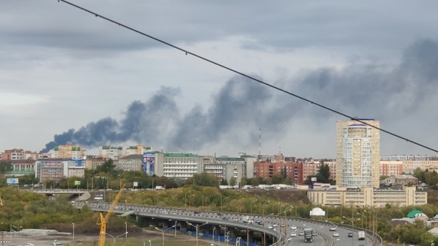На «Полиоме» объяснили появление черного дыма над Омском