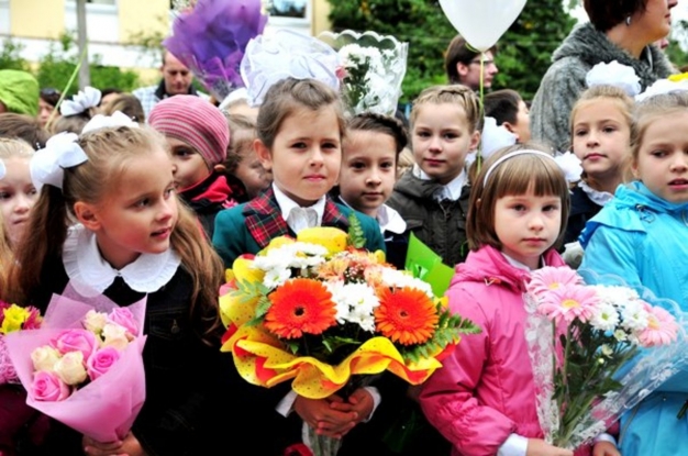 14 тысяч будущих омских первоклассников уже подали документы в городские школы