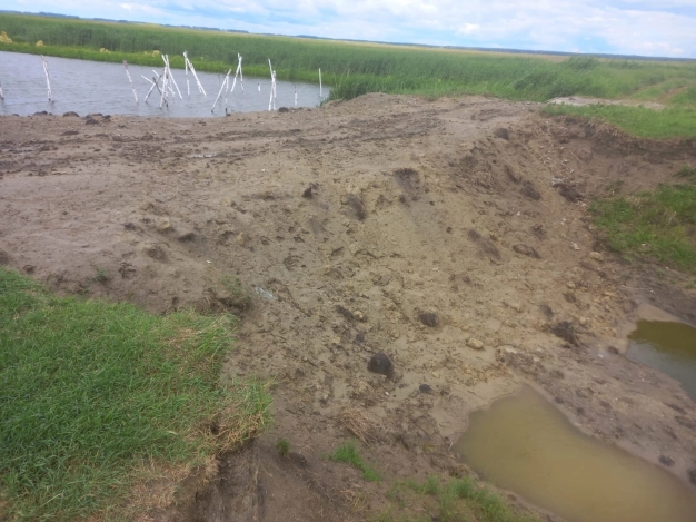 На реке Оша обнаружили незаконно построенную дамбу