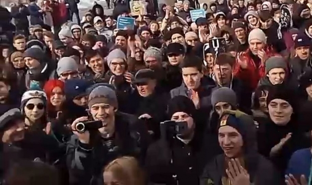 «Нам бы выжить в Омске» и «Хватит уничтожать город Омск!». Онлайн митингов
