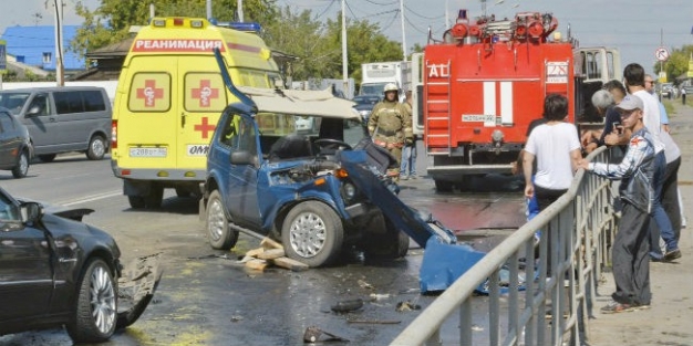 За рулем Mercedes, попавшего в смертельное ДТП с «Нивой» на улице Герцена, был сын известного строителя - СМИ