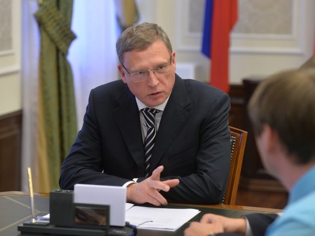 Начальник Западно-Сибирской железной дороги представил Александру Буркову руководителя омского управления