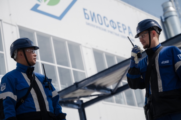 Метеостанция, оранжерея и клуб настольных игр: ОНПЗ поддержал новые экопроекты в Омске 