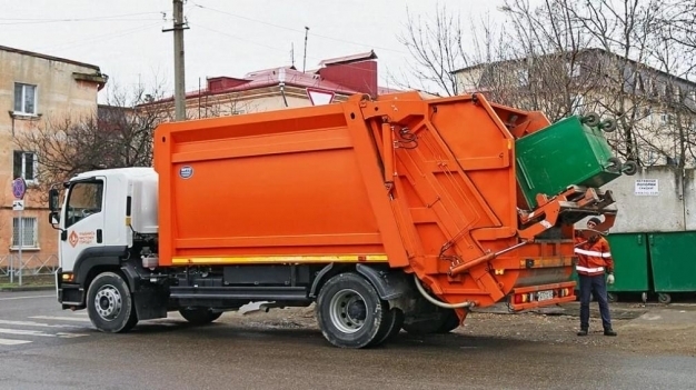 История повторяется? Омский областной суд признал завышенным тариф на вывоз мусора