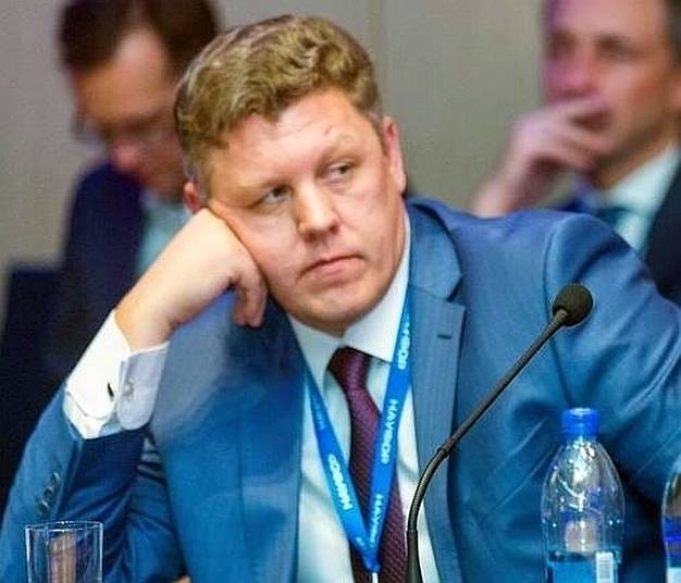 Сергей Золотарев: «Судя по текущим ценам на нефть, доллар подорожает до 85 рублей» 