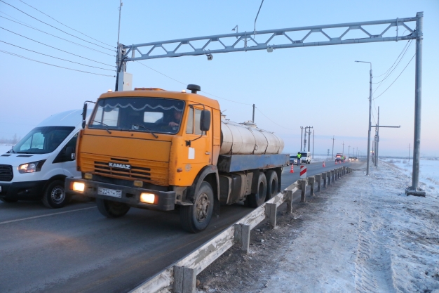 Инвестор установил в Омской области дорожные весы на 952 миллиона рублей