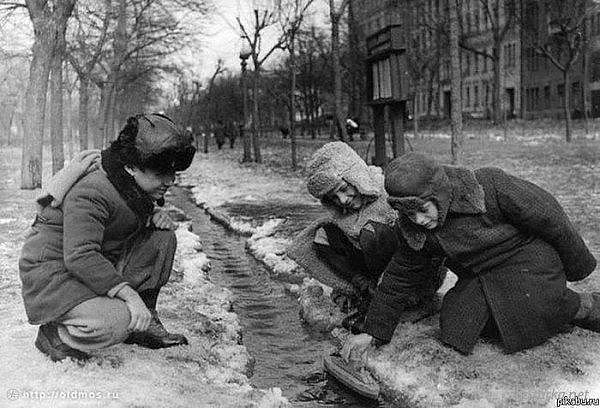 Выходные в Омске: выборы президента, будущие скверы, Высоцкий, бесплатная еда и ритуальные пляски 