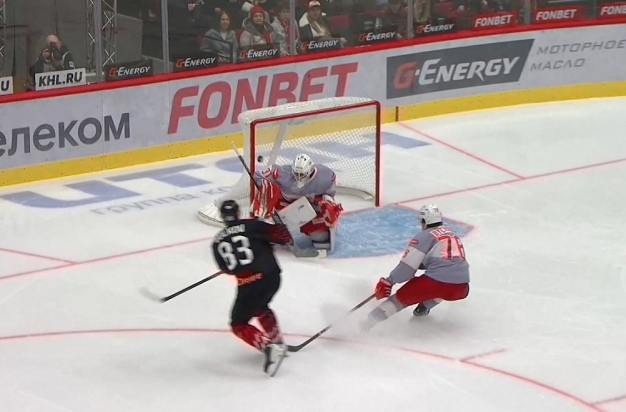 «По бразильской системе». «Авангард» победил в «перестрелке» со «Спартаком» — впервые на домашнем льду