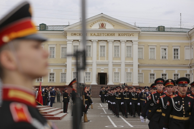 Омских кадет отправят учиться на ближайший год в Севастополь и Кемерово