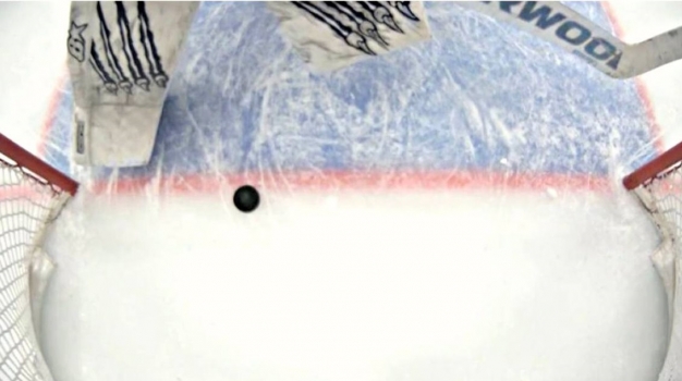 Поделились очками по-соседски? «Авангард» дома уступил «Сибири» по буллитам