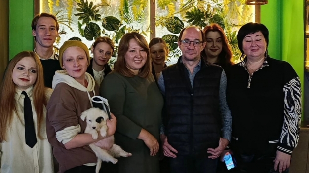 Баженова зовёт на «Виллу»