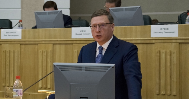 События в Омске 8-12 июля 2019 года: отчет Александра Буркова по соцблоку за 2018-й, премии семьям, изменения для участка под детсадом на улице Лисицкого, электронные сигареты в ЗС