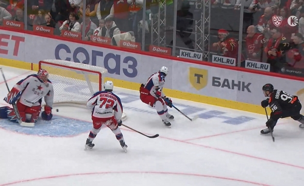 Фьоре и Рашевский отправили ЦСКА в отпуск, а «Авангард» - в гости к «Локомотиву»