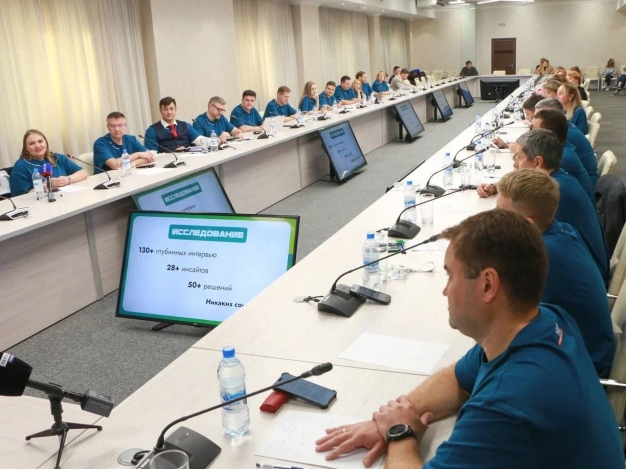 Виталий Хоценко: «Сегодня с командой подвели итоги работы клуба Лидеров России «Эльбрус» по развитию потенциала реки Иртыш»