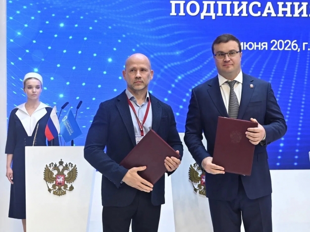Виталий Хоценко: «В Омске будет построен современный спортивный комплекс с падел-кортами»