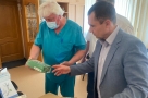 Депутат Степан Бонковский посетил областную детскую больницу