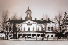 Старейшее омское здание восстановят по-партийному