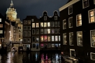 «Квартал красных фонарей» — это витрина Амстердама или его задний двор?