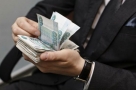 В Омской области депутаты незаконно назначили себе дополнительные зарплаты