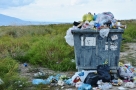 Жители Омского района получили счета от «Магнита» за не оказанные услуги по вывозу мусора