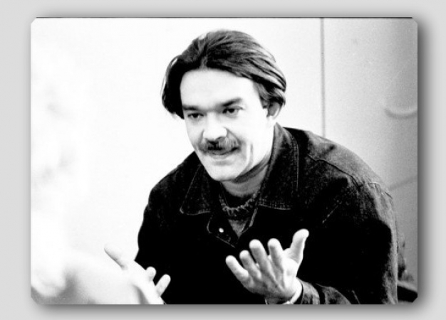 «Здесь останется лёгкая моя тень, тень моих надежд и моих невзгод…» (К юбилею основателя «Пятого театра»)