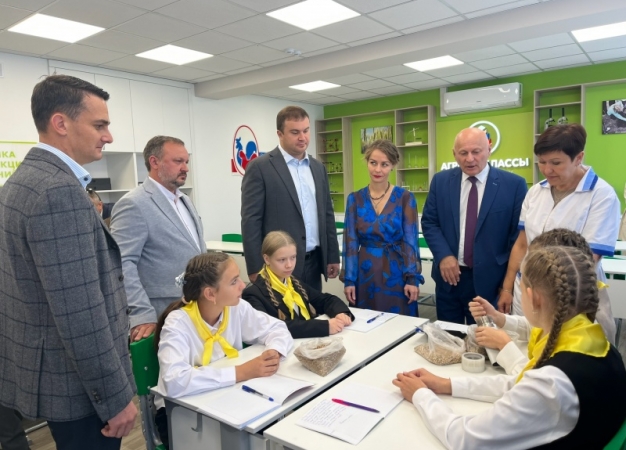Первые в регионе агроклассы нового формата открылись в Иртышской школе Омского района