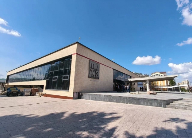 Капремонт Омского ТЮЗа снова сорван: контракт расторгнут, подрядчик на стадии банкротства