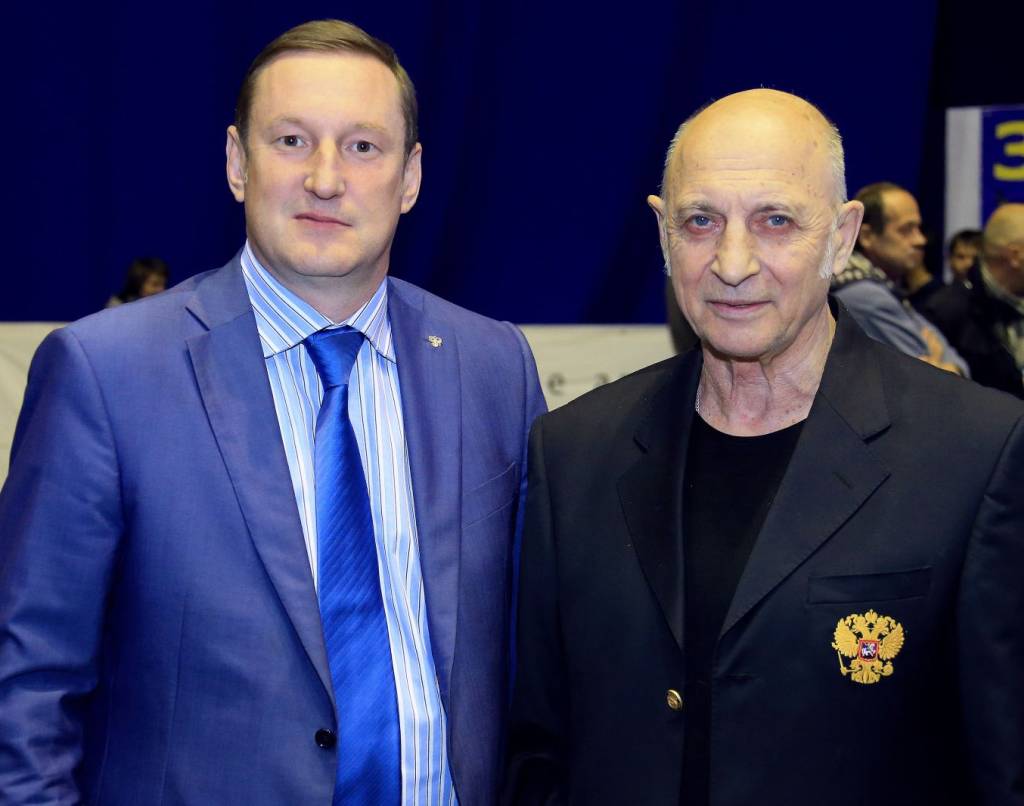С министром спорта Омской области Дмитрием Крикорьянцем