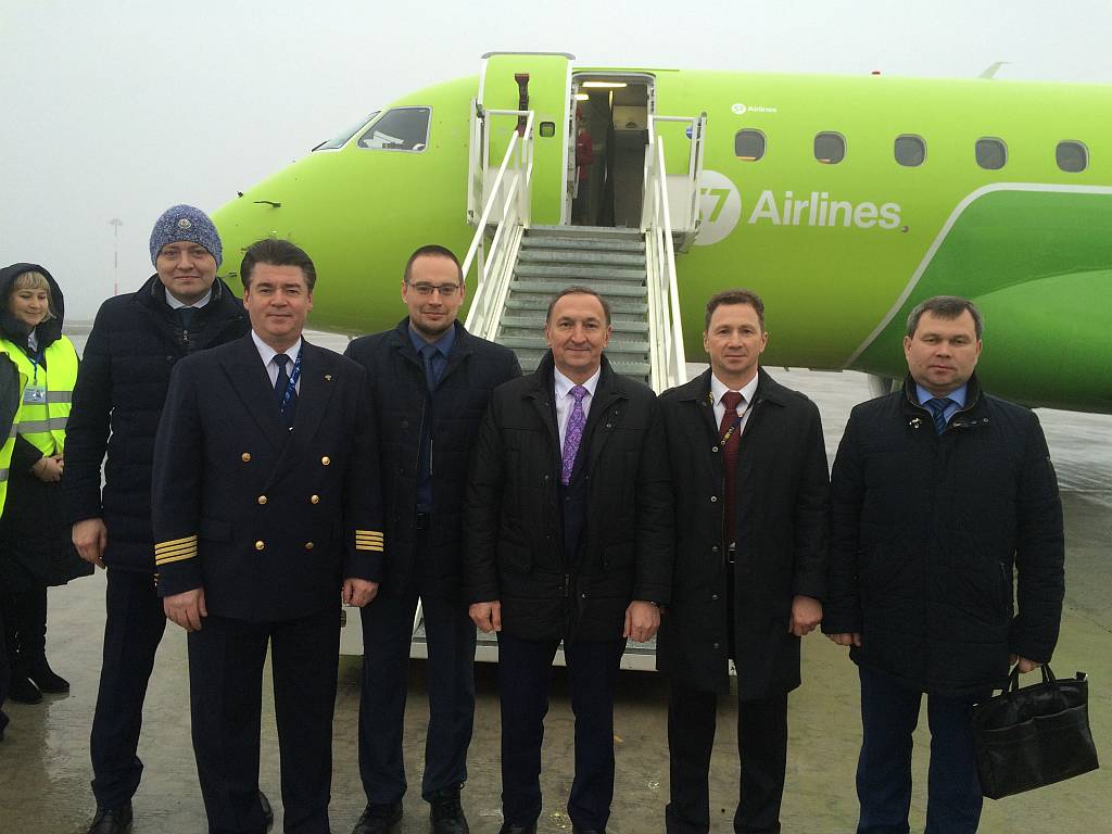 С представителями правительства Республики Мордовия и Росавиации. Тестовый рейс, декабрь 2017 года.