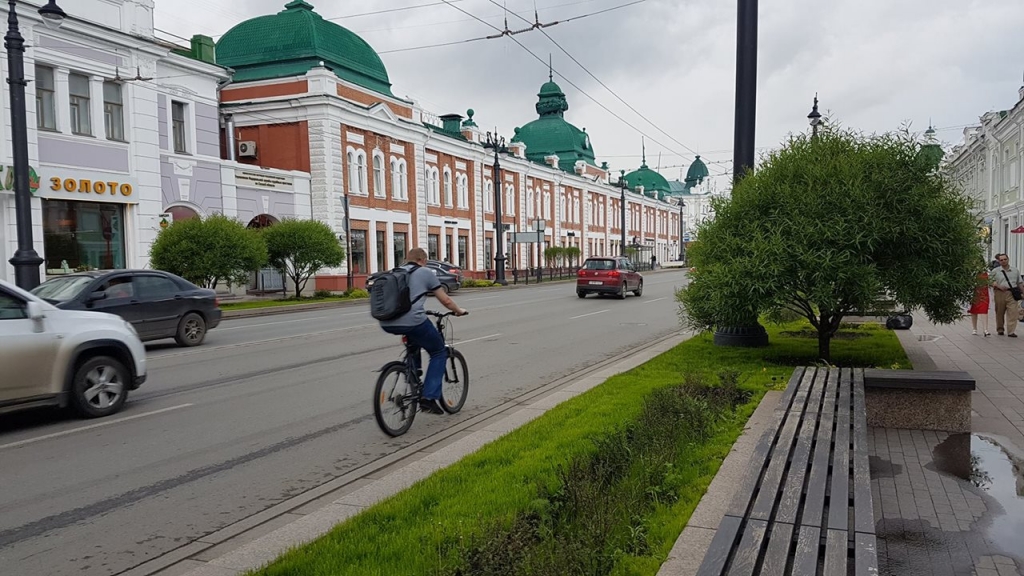 На велосипеде пока по Любинскому ездить опасно