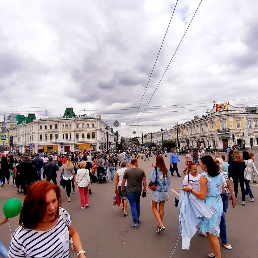 5 августа 2019 г. Омск 2019. Сквер Дзержинского Омск гуляния.