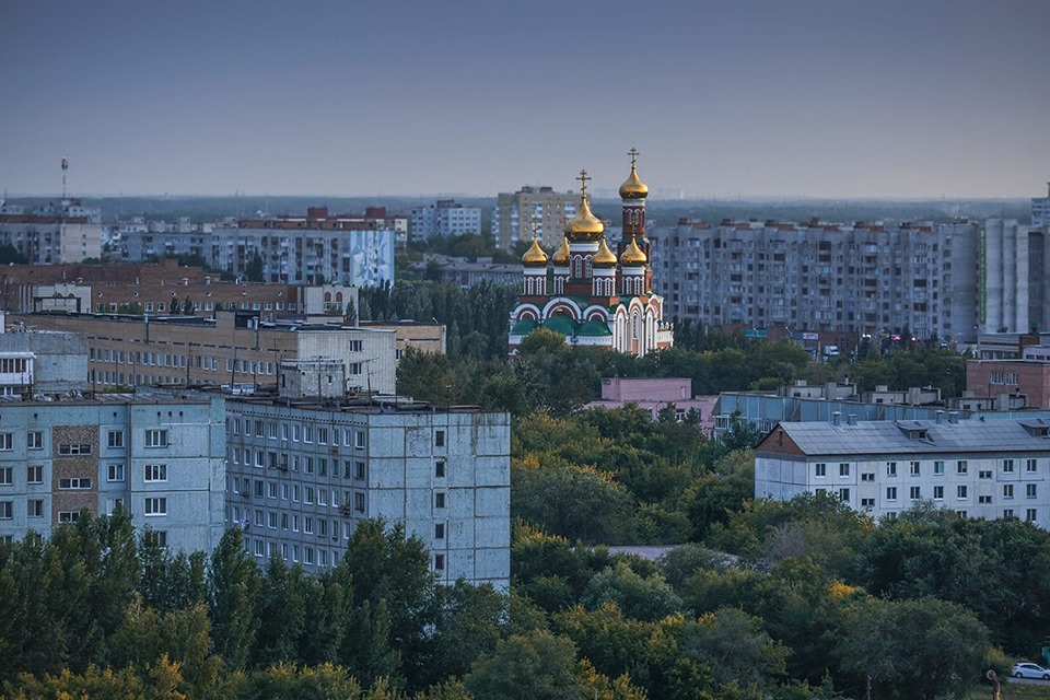 Омск. Ранний вечер. Левобережье.