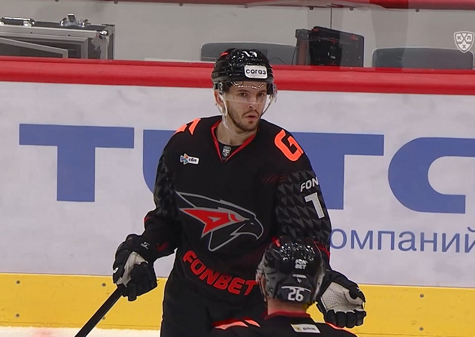 Реакция Окулова на очередной свисток судьи в его сторону