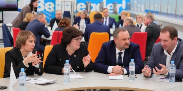 Глава Омского района принял участие в заседании федеральной проектной команды «Профессиональный муниципалитет»