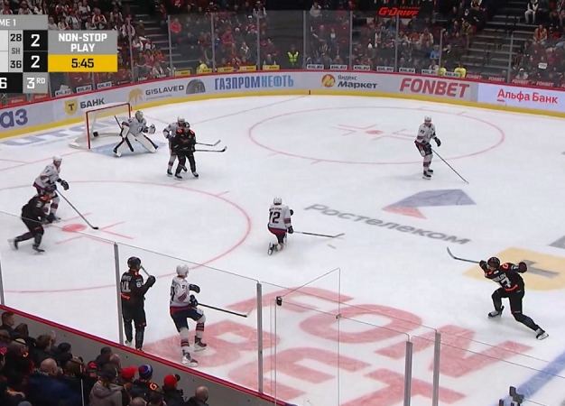 «Авангард» начал поход за Кубком Гагарина с непростой победы над «Нефтехимиком»